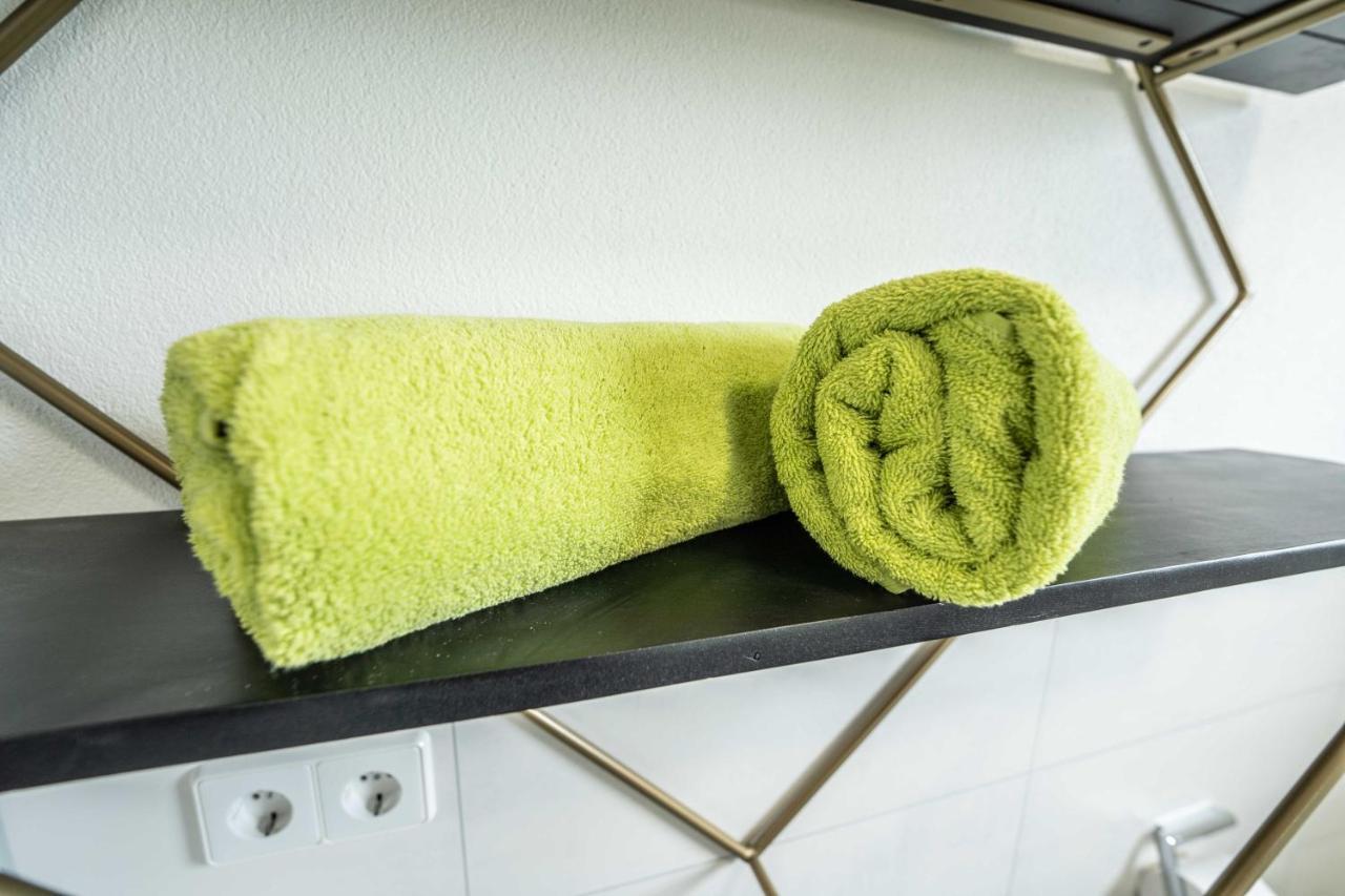 City Wohnung Fn L 5 Klimatisiert Mit Balkon Und Kueche FDH Extérieur photo